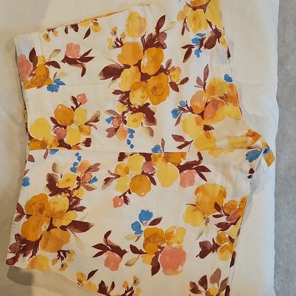 Abercrombie & Fitch Floral Print Shorts